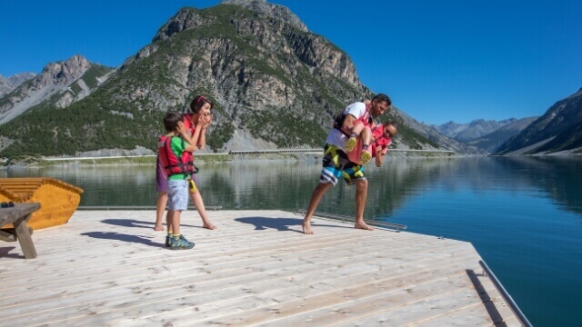 Livigno in summer - Water sports at Lake Livigno